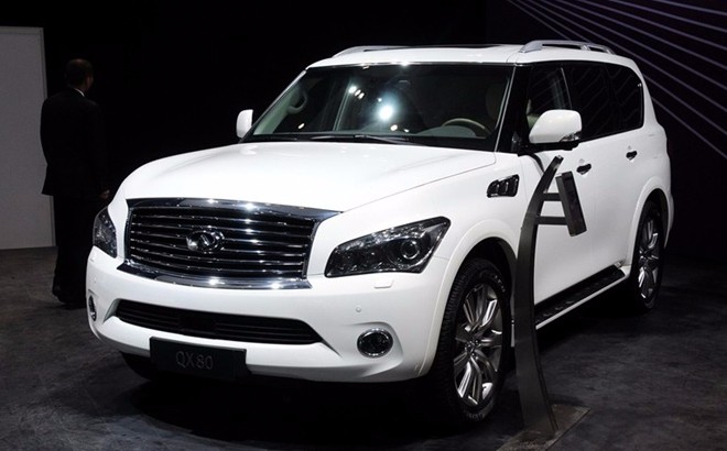 英菲尼迪QX80改装中排航空座椅真实图片