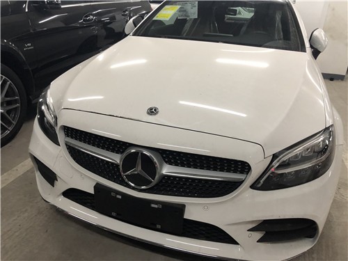 奔驰两门轿跑C260酷派女士手选C260coupe