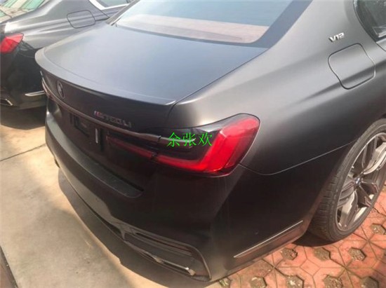 2019款宝马M760Li xDrive V12 运动套装