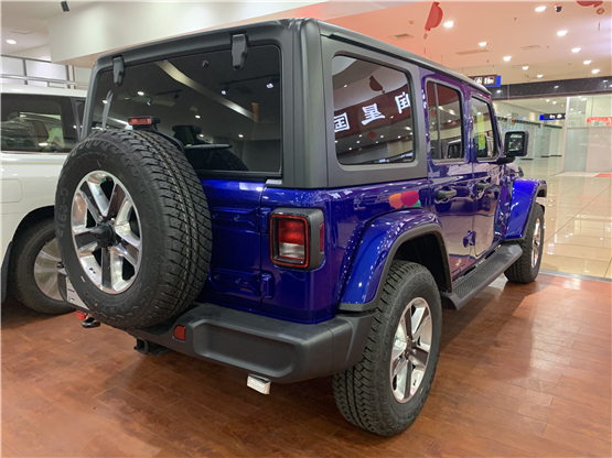 全新JEEP牧马人2.0T港口现车报价配置详解