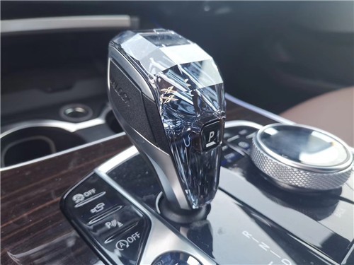 2020款宝马X5带水晶挡把、液晶钥匙卖多少