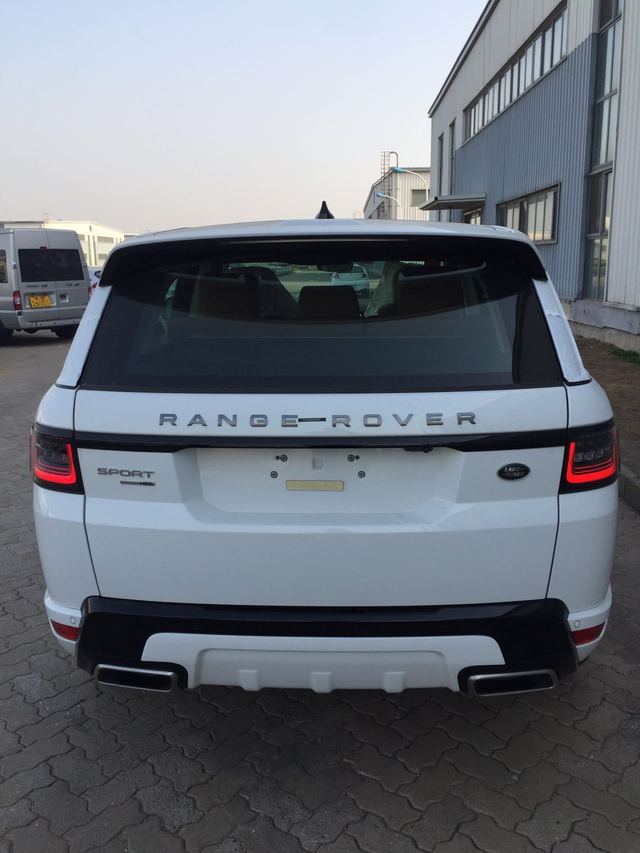 2020款路虎揽胜运动柴油版续航时间高升