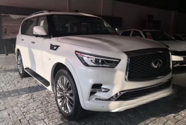 2020款英菲尼迪qx80pro顶配现车爆惠