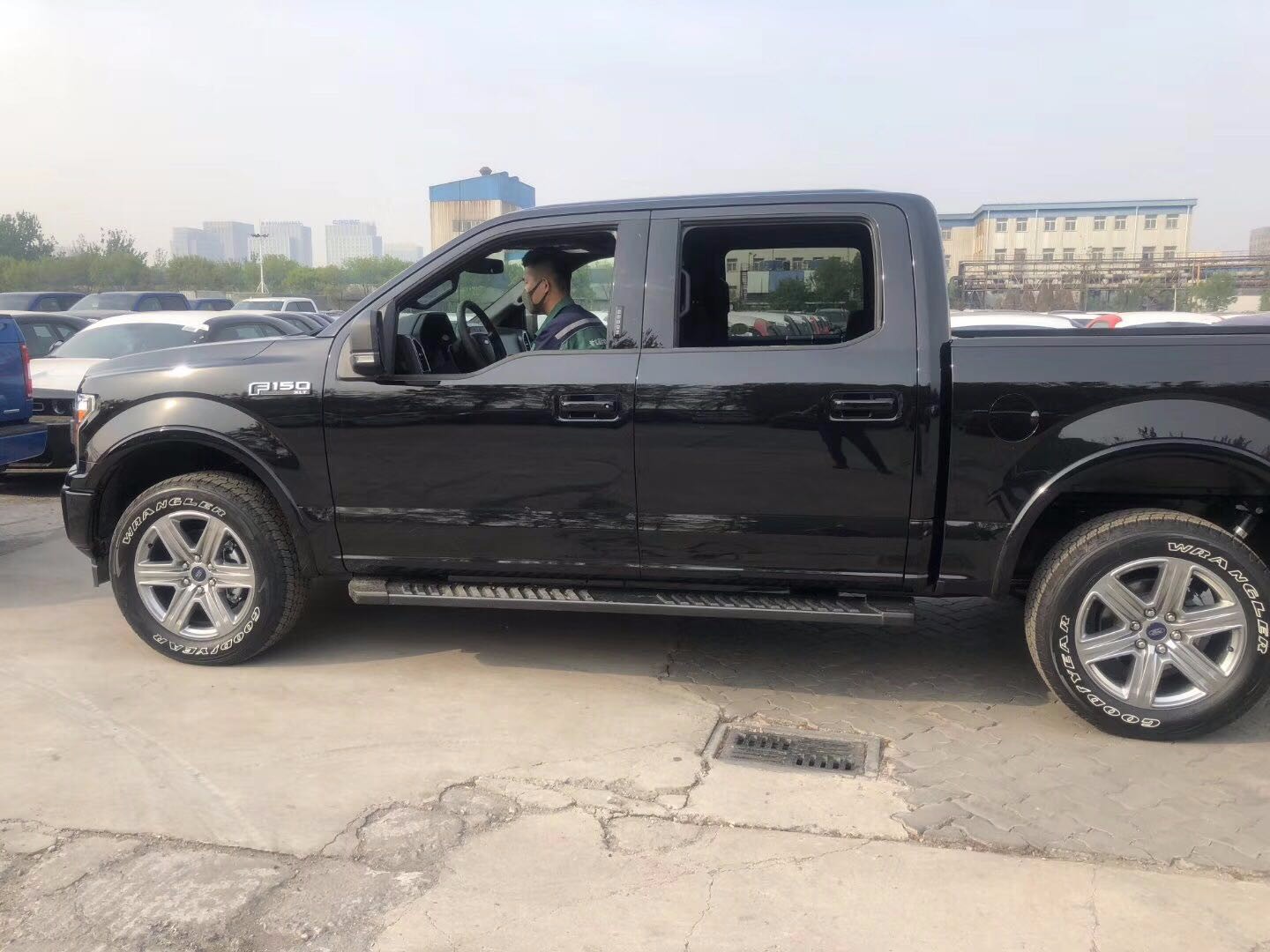 19款福特猛禽F150价格 四驱皮卡无所不能