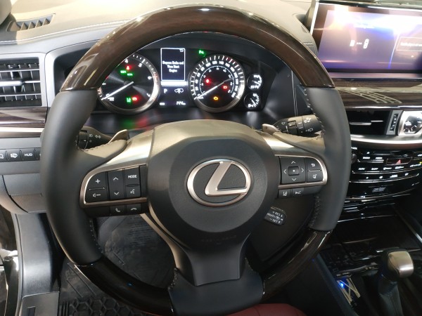 19款雷克萨斯LX570 绝版情怀车型历史  
