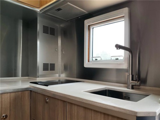 进口乌尼莫克改装越野房车 全地形 一路