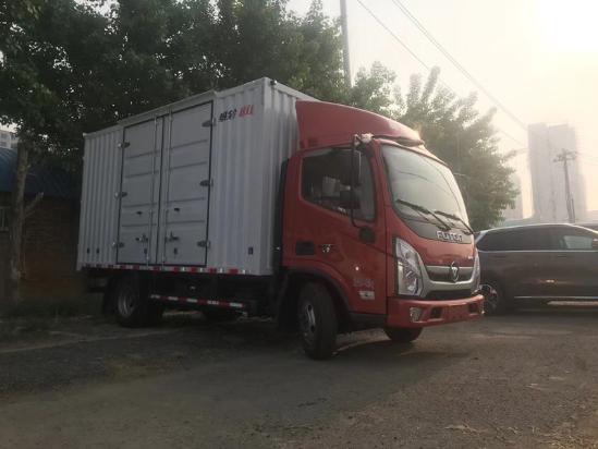 北京福田奥铃4米2宽体气刹轻卡厢式货车