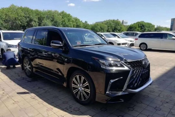 2020款雷克萨斯LX570天窗LED现车配置全