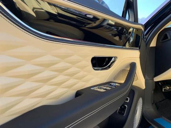 20款宾利飞驰6.0T豪华SUV便宜10万-30万