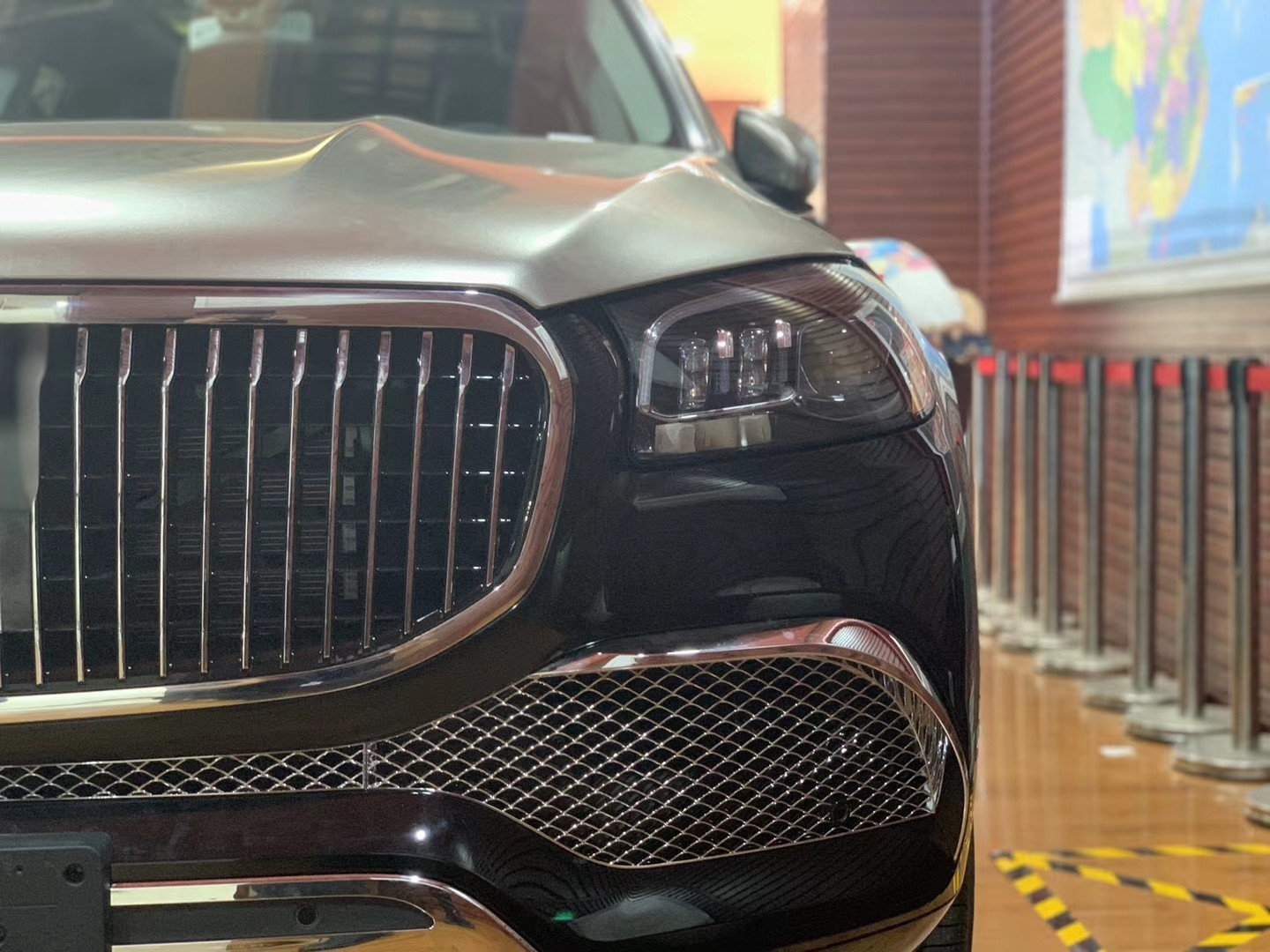 20款奔驰GLS450升级迈巴赫双拼报价解析