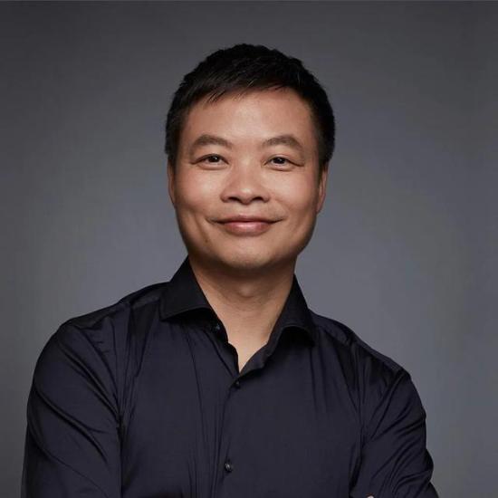 累计交付两万辆、 小鹏汽车赴美IPO，背后是巨头交手