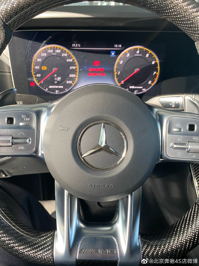 从首次露面让人惊艳 2020款奔驰E63 AMG