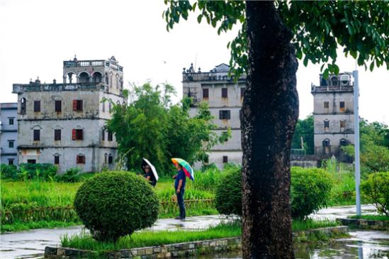                广东最美旅游公路·碉楼逸风