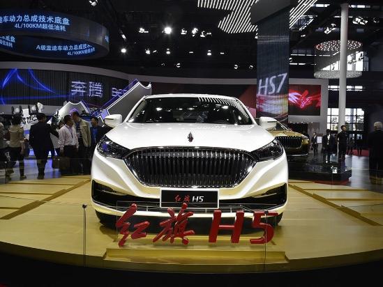 20万能买到的豪华B级车，空间大还带座椅加热，真香