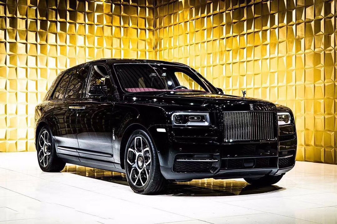 劳斯莱斯库里南豪华SUV 车身线条优美  