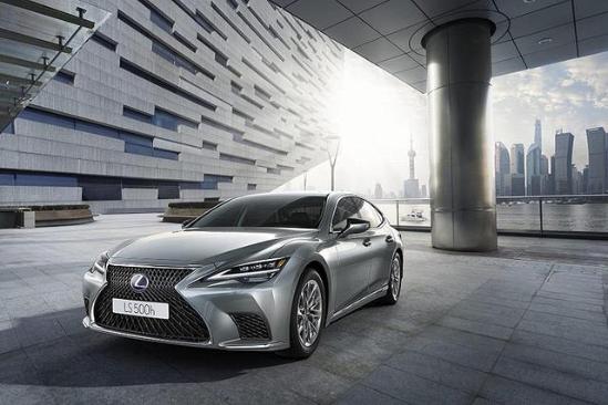 小改款LS欧规登场，更优良减震效果，再玩细节