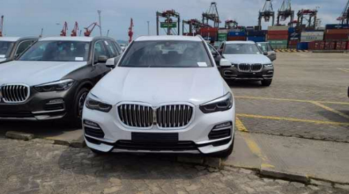  2020款中东宝马X5 3.0T 360度环形介绍