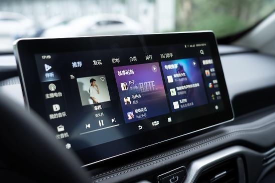 试驾吉利豪越，除了“大空间”还有什么？