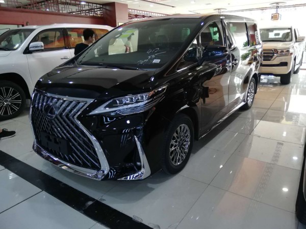 2020款雷克萨斯LM300h 顶级商务最新价格