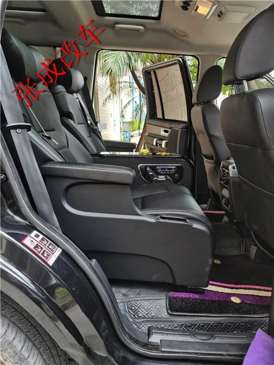 路虎发现4改装内饰完美升级航空座椅案例