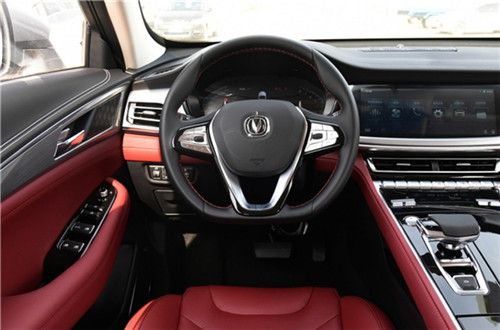 轿跑SUV也可以适合家用？体验2.0T长安汽车CS85COUPE