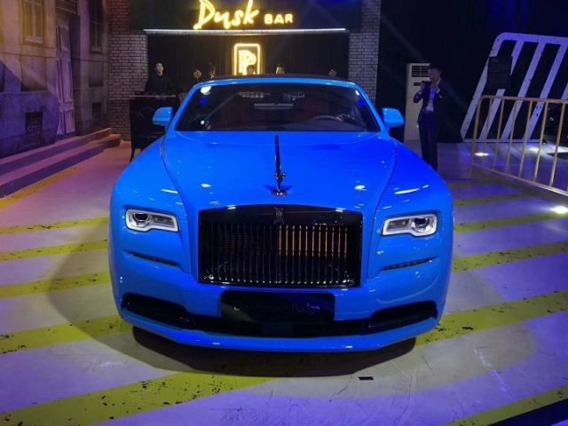 全新劳斯莱斯曜影 双门四座的跑车布局 