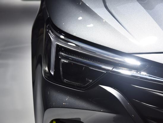 173匹，百公里8.1s，还比思域便宜。体验荣威i6MAX