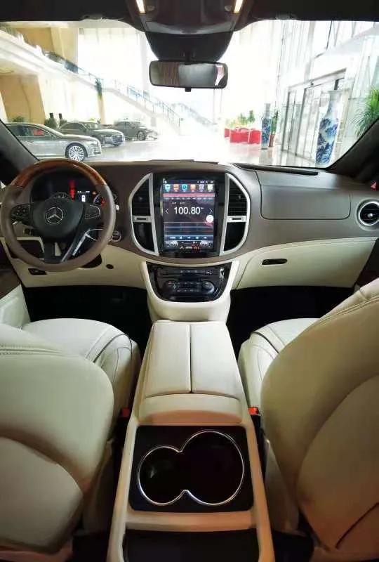 2021新款奔驰威霆平顶Mpv商务车 九速动力更强劲更平稳