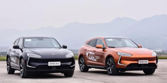 堪比百万跑车的700匹马力！赛力斯SF5竟只要20万起的价格！