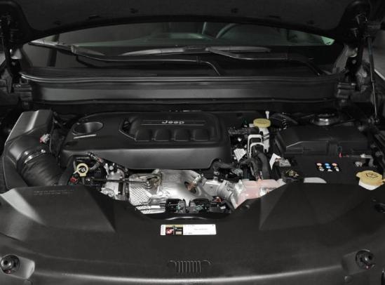 同款发动机的汽车 news_default_D92422B07C9F16CEC697A77FF8ABAD4C.jpg