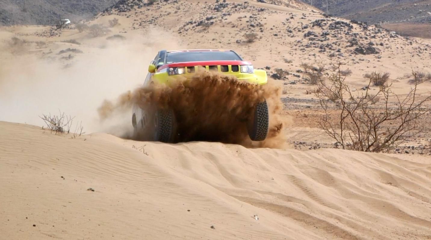 越野车的终极战场达喀尔拉力赛 BJ40够爷们