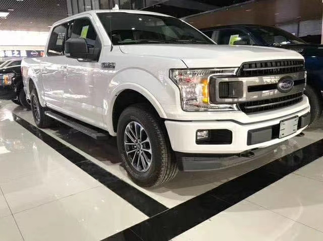 2021款福特猛禽F150 表面颇具动感内饰奢华