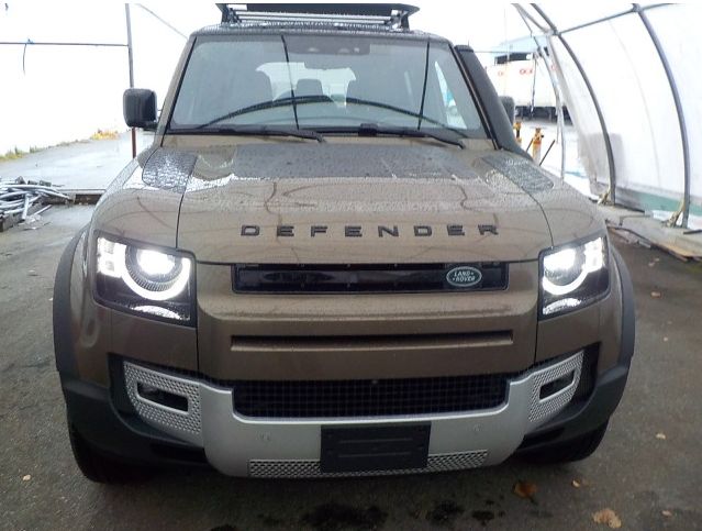 21款全新路虎卫士2.0T版本低售价更亲民