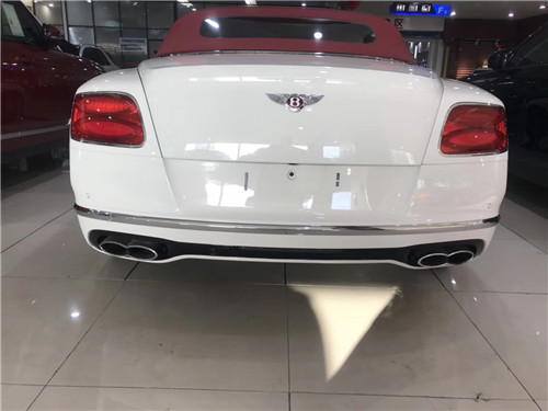宾利欧陆GT6.0T两门四座软顶敞篷轿跑  