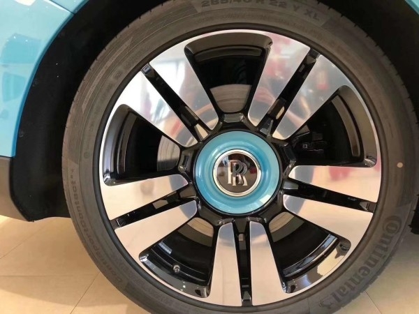 2021款库里南最新价格地表最奢华SUV   