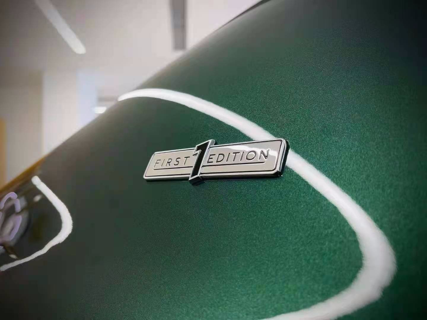 2021款宾利飞驰 V8价格最好看颜色图片 