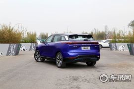 一汽奔腾-奔腾E01-量子波型定制版   ￥21.58