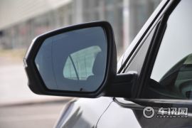 通用雪佛兰-探界者- 550T RS 四驱智能捍界版  ￥23.99