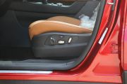 通用凯迪拉克-XT4-28T 四驱铂金版