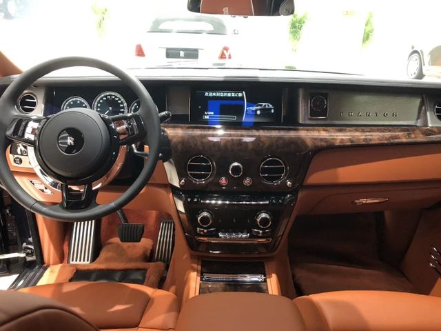 劳斯莱斯幻影加长版五一特惠全国可分期