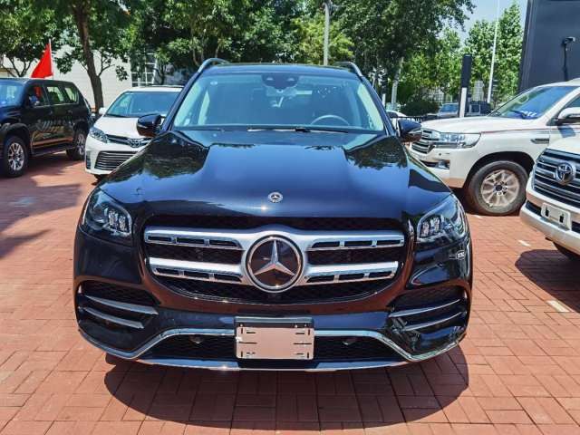 21款奔驰GLS450全新三叉星徽更显尊贵  