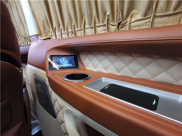 奔驰V260L高顶迈巴赫,豪华行政级MPV