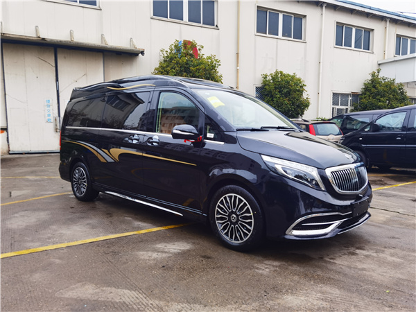 奔驰V260L高顶迈巴赫,豪华行政级MPV