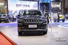 广汽菲克-大指挥官-2.0T 两驱领先版