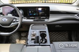 广汽新能源-Aion V-进化版 70 智享科技版