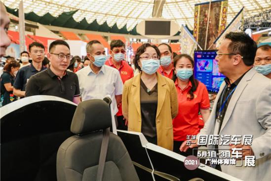 广东广电驾校在羊城五一国际车展举行上线仪式