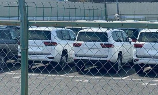 新知达人, 告别V8 新兰德酷路泽LC300实车配3.5T V6 更能打