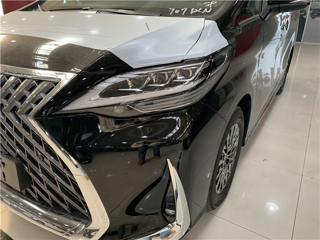 2021款雷克萨斯LM300h 行走的头等舱   