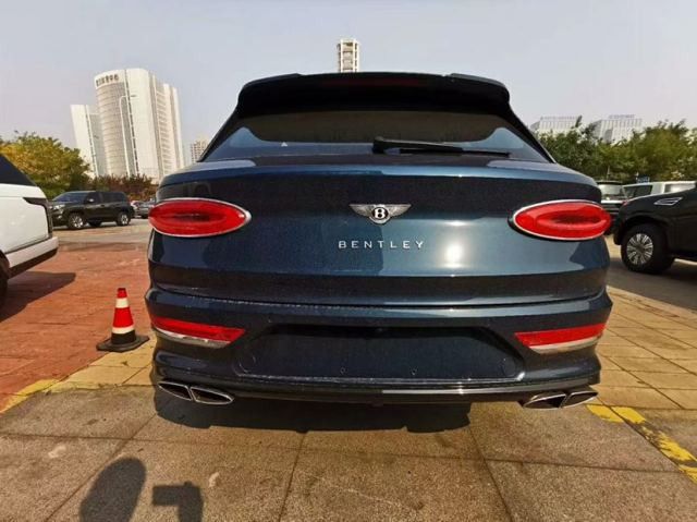 2021款宾利添越最新款价格4.0T汽油售价