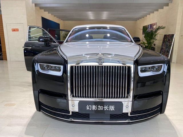 劳斯莱斯幻影加长版 巅峰驾驭实力不凡 